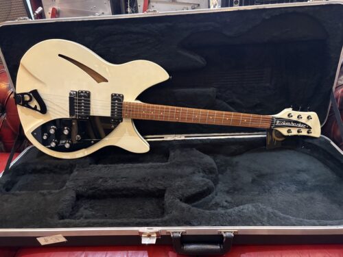 Rickenbacker 1992 330 White**ON HOLD