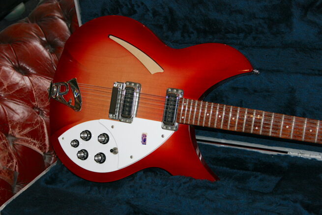 Rickenbacker 330/12 Fireglo 2004**SOLD - Image 4