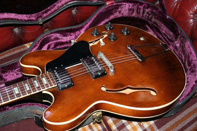 Gibson 1975 ES335 Walnut - Image 7