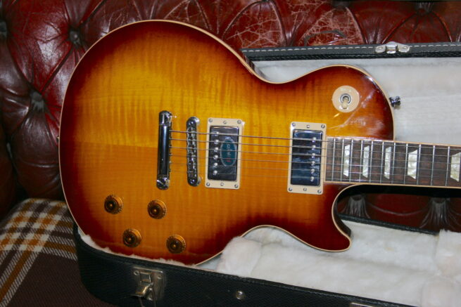 Gibson 2010 Les Paul Standard Iced Tea Burst - Image 2