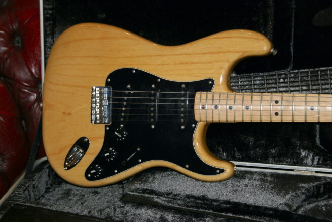 Fender 1979 Hardtail Stratocaster Natural - Image 2