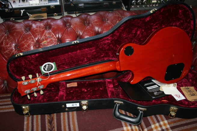 Gibson 2011 R8 LPR8 Les Paul Reissue Washed Cherry Burst VOS - Image 5