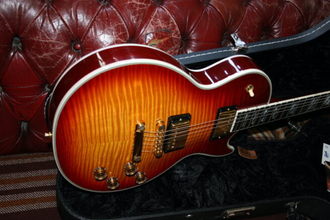 Gibson Les Paul Supreme 2003 Heritage Cherry Burst - Image 5