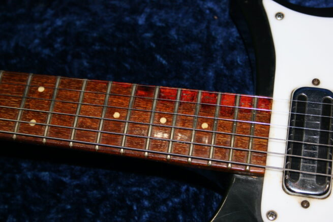 Rickenbacker 450 1965 Jetglo - Image 7