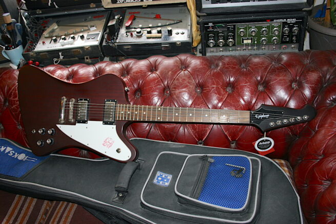 Epiphone Firebird Studio Worn Mahogany