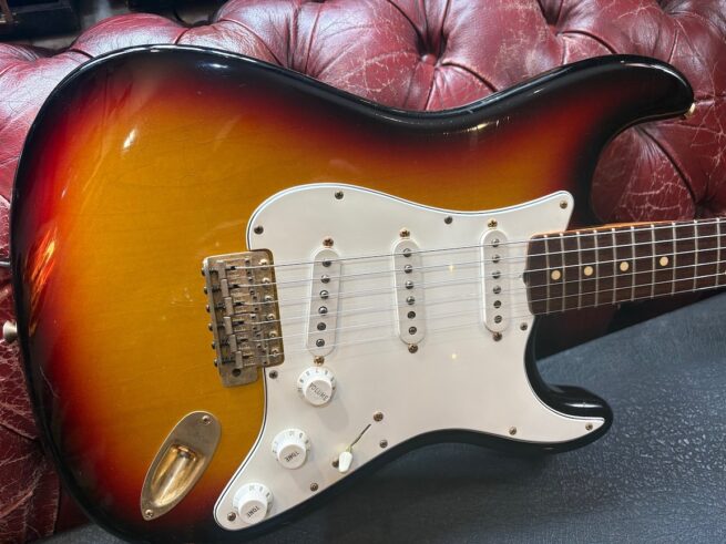 Fender Closet Classic 60 Stratocaster 2001 - Image 3