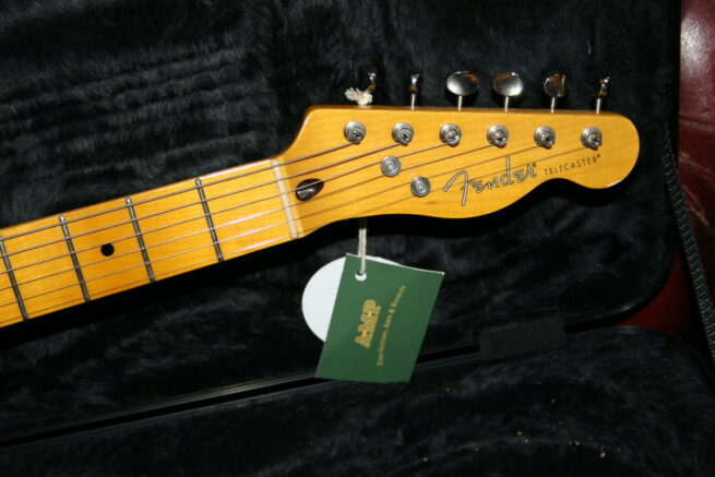 Fender 2014 Modern Player Telecaster HSS Honeyburst - Image 3