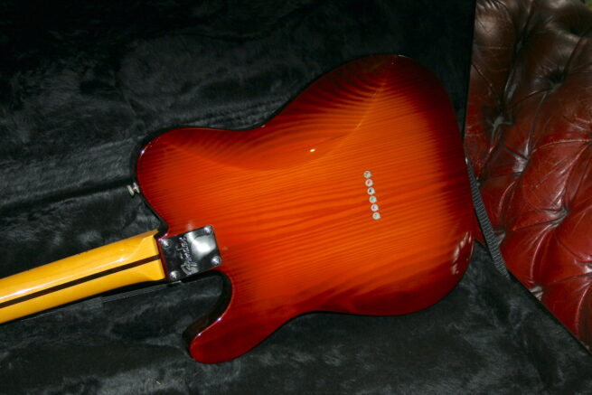 Fender 2014 Modern Player Telecaster HSS Honeyburst - Image 5