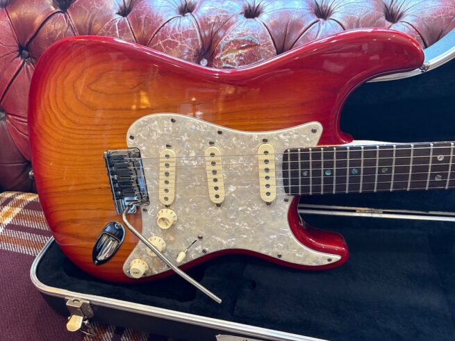 Fender American Deluxe Stratocaster Sienna Burst Ash S1 Switch - Image 2
