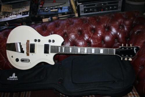 Supro Dual-Tone White
