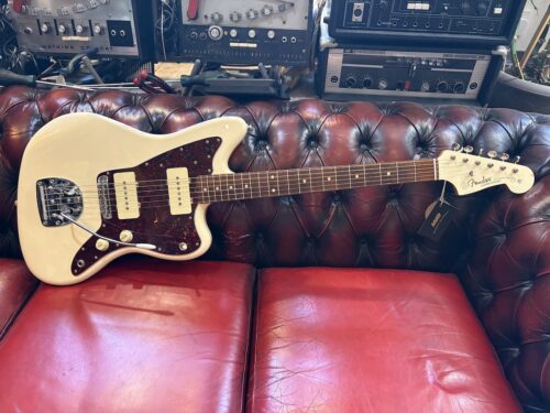 Fender Vintera Jazzmaster White with Matching Headstock 2022