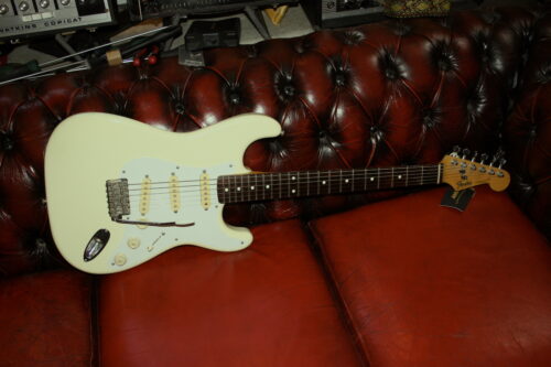 Fender 1989 Made in Japan Stratocaster Vintage White