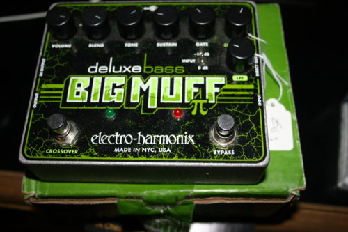 Electro Harmonix Bass big muff**SOLD