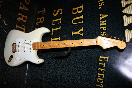 Fender AVRI 57 stratocaster**SOLD