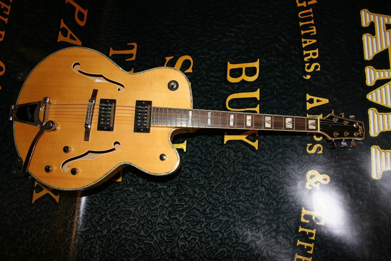 Peavey Rockingham Amp Guitars, Macclesfield